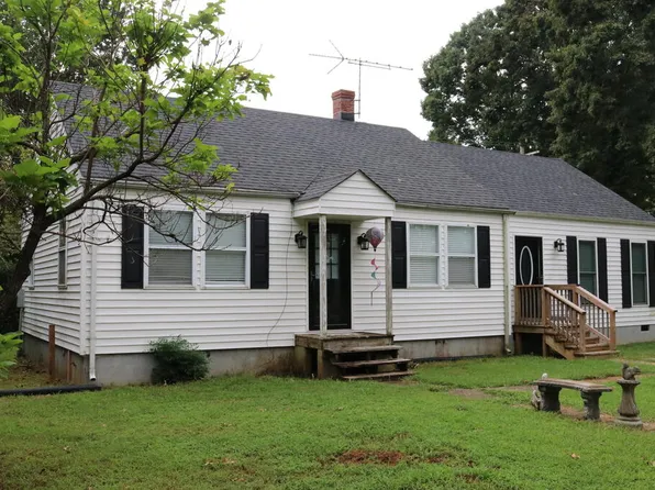 768 Guinea Rd, Farmville, VA 23901