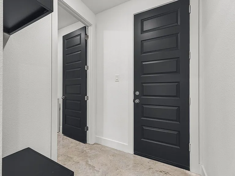 3008 Alpha Wolf Ct — Photo 13