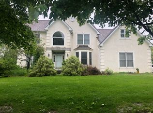 554 Glen Meadow Rd, Richboro, PA 18954