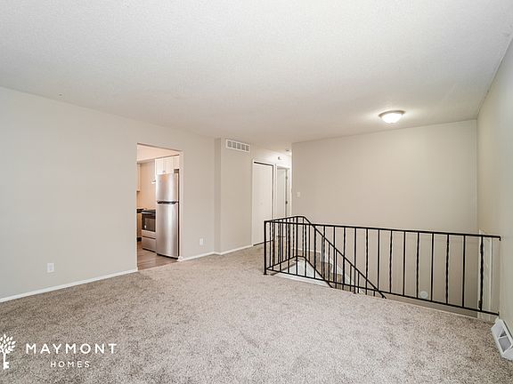 5th image of 3166 Valley Park Ave