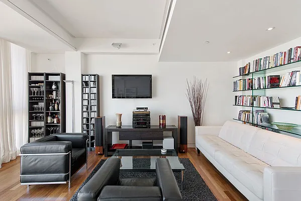 Rented by Nest Seekers International | media 2