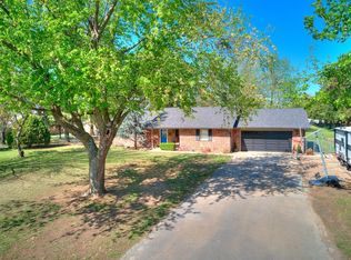 4 Limousin Ln, Shawnee, OK 74804