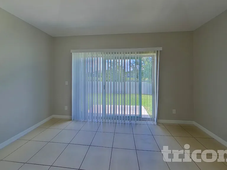 3720 Briarwood Estates Cir — Photo 5