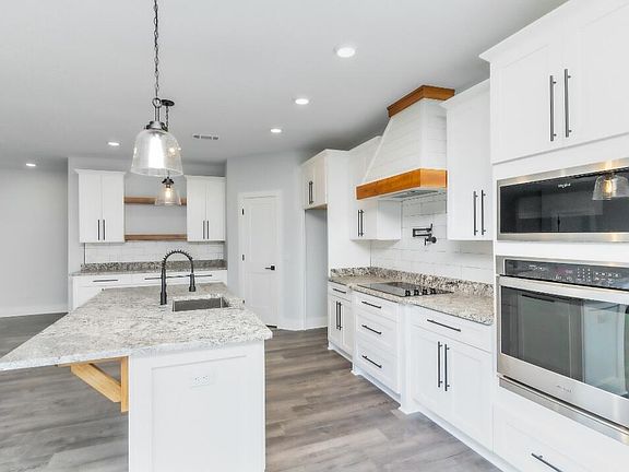 3rd image of 1793 Brooke Beach Dr
