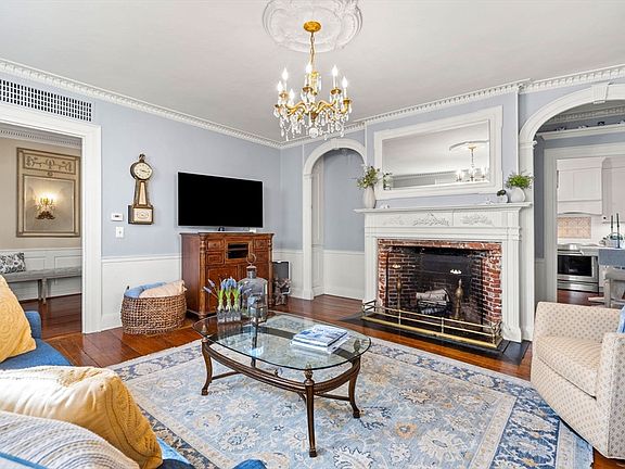 4th image of 177 Merrimac St #1