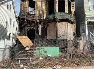 40 Tichenor Ter, Irvington, NJ 07111