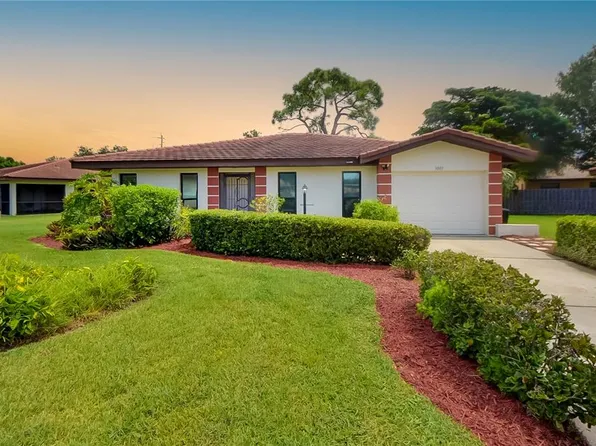 3001 Vivienda Blvd, Bradenton, FL 34207