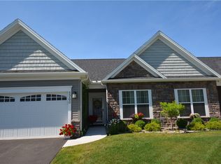 6017 Redfield Dr #13, Farmington, NY 14425