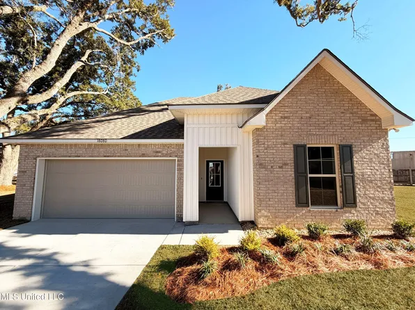 18080 Lakeshore Dr, Gulfport, MS 39503