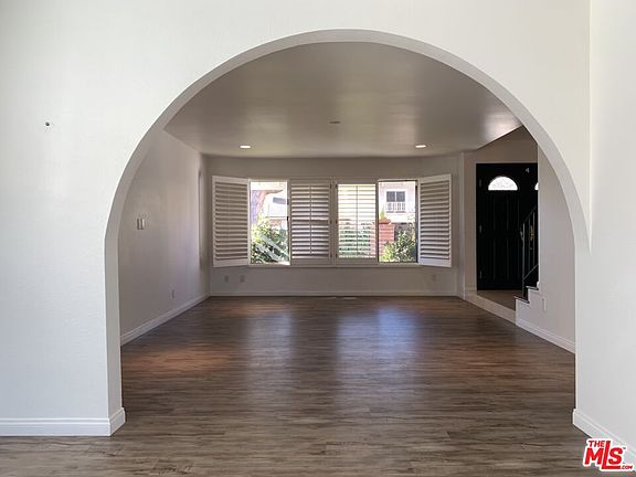 5th image of 3026 Nicada Dr