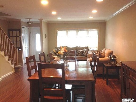 open floor plan liv./dining 