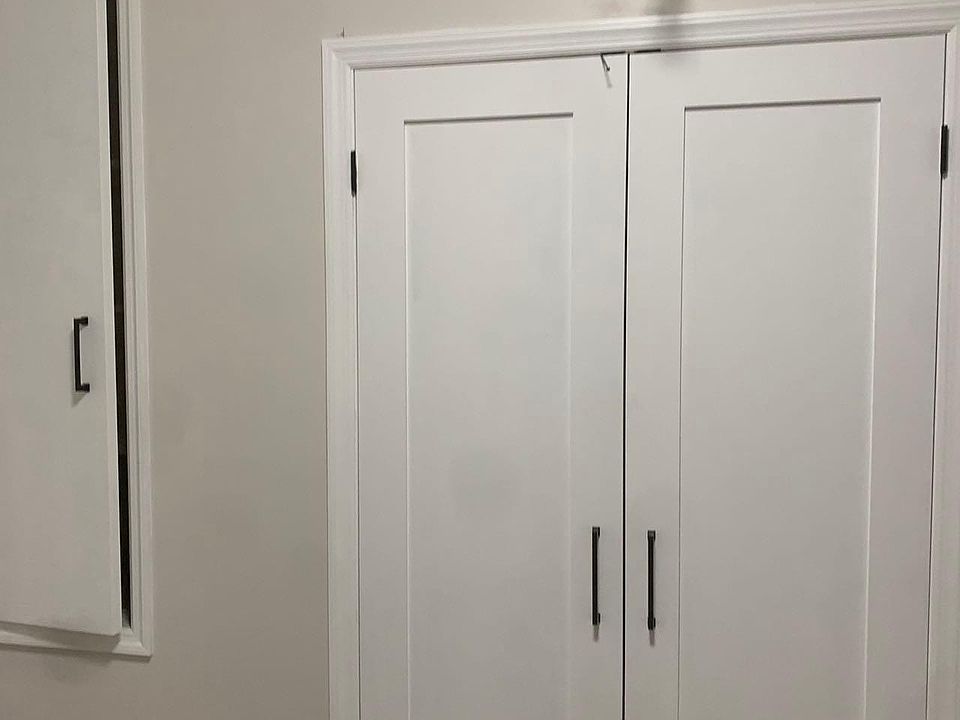 2nd image of 29 Gillmore St #1