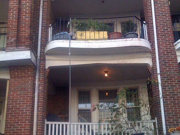 3rd image of 4626 Sansom St Unit A