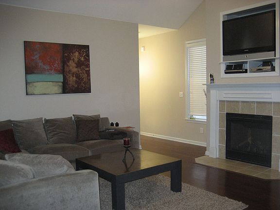 Light & airy, tall ceilings, but cozy feel