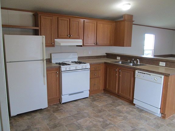 2nd image of 1139 Lincoln Ave Lot 21