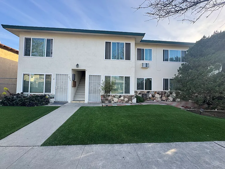 226 E Orlando Way — Photo 15