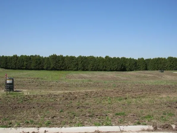 Valley Dr Lot 4, Monticello, IA 52310