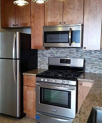 3rd image of 2 Bay Club Dr APT 20Z1
