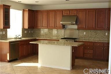 2nd image of 17502 Gladesworth Ln