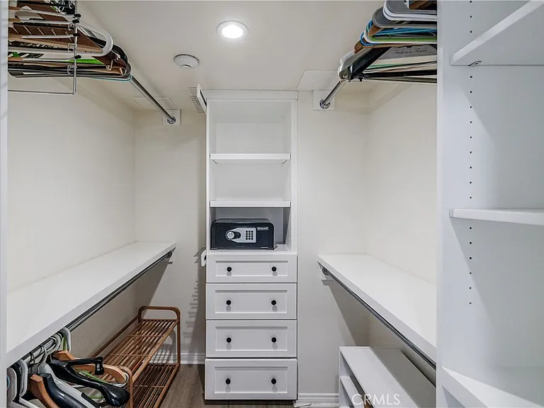 1219 S Catalina Ave — Photo 29