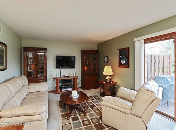 4th image of 840 Catherine Ct