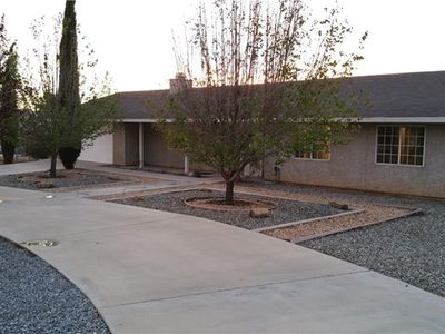 19296 Roanoke Rd, Apple Valley, CA, 92307