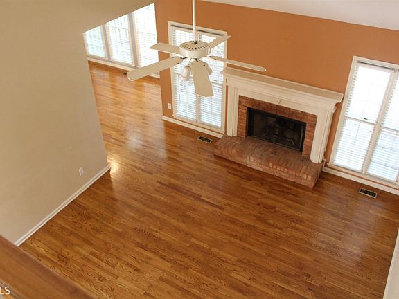 4th image of 517 Fairway Dr