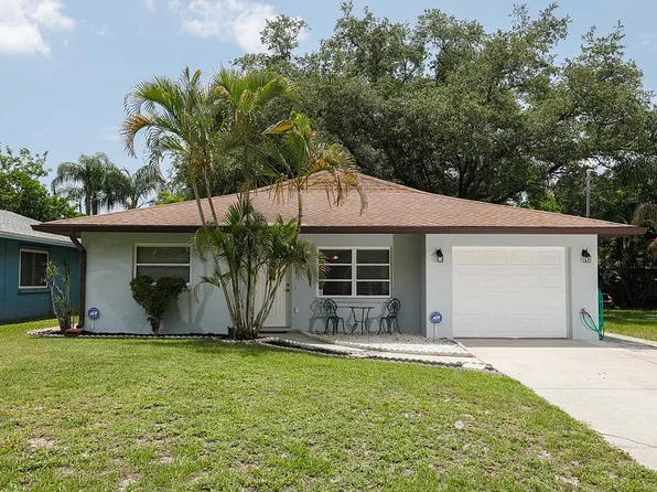 4752 Watkins Ave, Sarasota, FL 34233