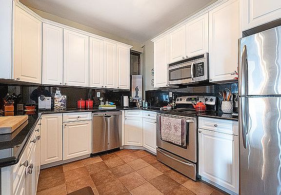 5th image of 101 W 85th St APT 54