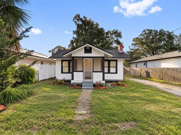 8705 N 13th St, Tampa, FL 33604