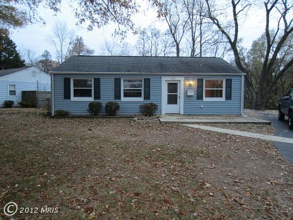 2nd image of 1801 Saunders Way