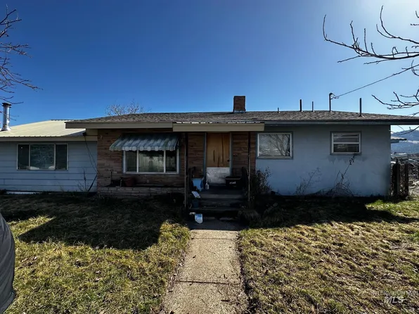 1359 Ridgewood Dr, Kamiah, ID 83536