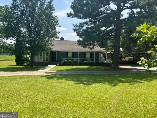 64 Lake Dr, Manchester, GA 31816