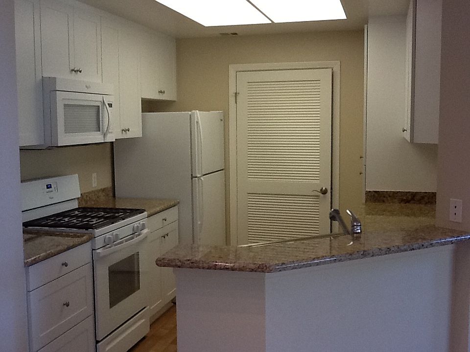 2nd image of 2717 W Canyon Ave APT 126