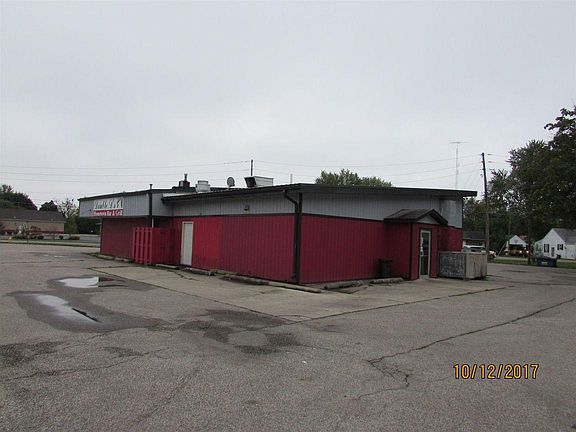 4th image of 819 Lincolnway E #827