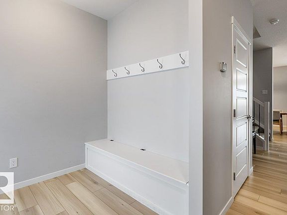 3rd image of 7113 177a Ave NW