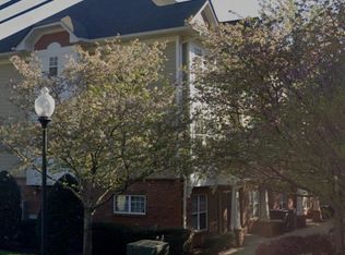 679 Raya Ct, Charlotte, NC 28204