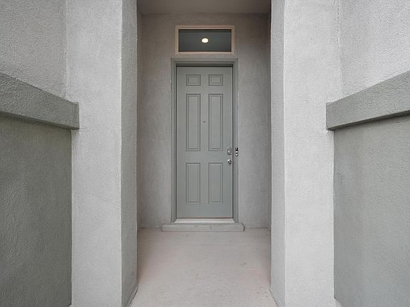 2nd image of 2539 McCauley Loop NE