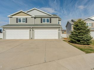 3133 Rutland Dr, Bismarck, ND 58504