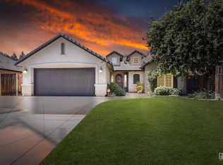 6213 Altamura Ln, Bakersfield, CA 93312