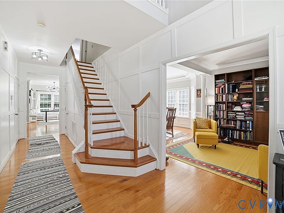 3rd image of 9509 Meadowview Rd