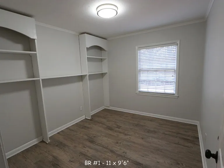 1648 Ivy Rd — Photo 5