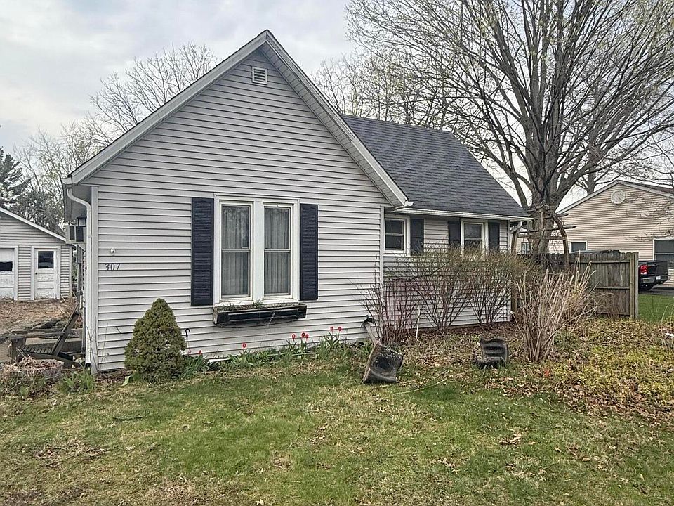 1st image of 307 E McKinley St
