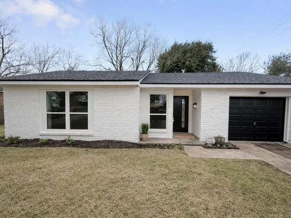 15302 Corsair Rd, Houston, TX 77053