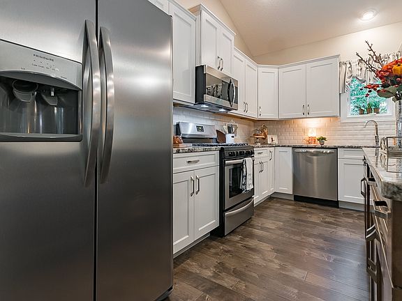 4th image of 4228 Garden Oak Dr #17
