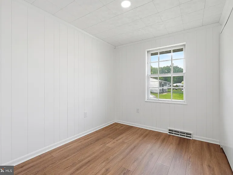 6741 Kincheloe Ave — Photo 22