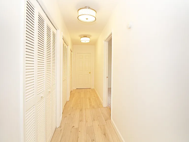 896 Rose Ct — Photo 41