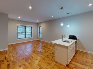 1910 W Sunnyside, Chicago, IL, Chicago, IL 60640