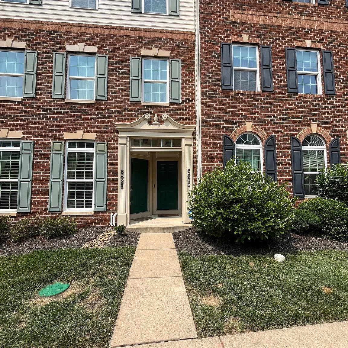 3 bed, 2.5 bath, $2,800 — Photo 1