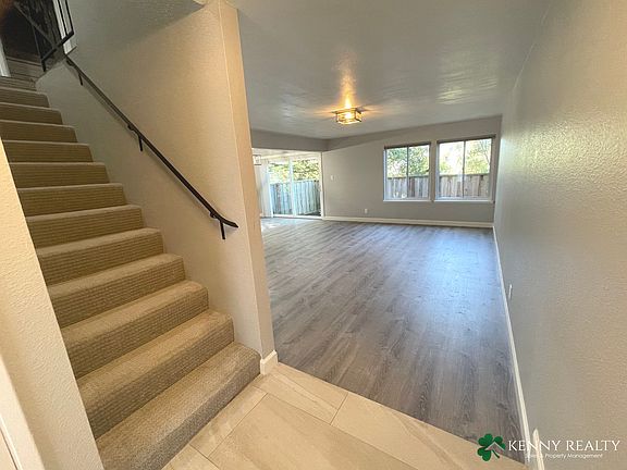 3rd image of 2401 Liberty Ct